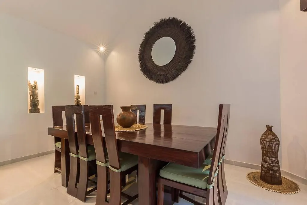 Villa Budha 2 4Bedrs 12M Pool, 700M2 Garden&Bbq, Central & Quiet Seminyak Indonesien