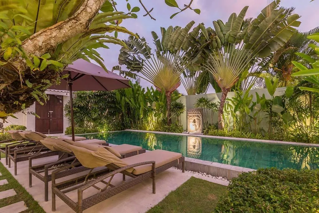 Villa Budha 2 4Bedrs 12M Pool, 700M2 Garden&Bbq, Central & Quiet Seminyak