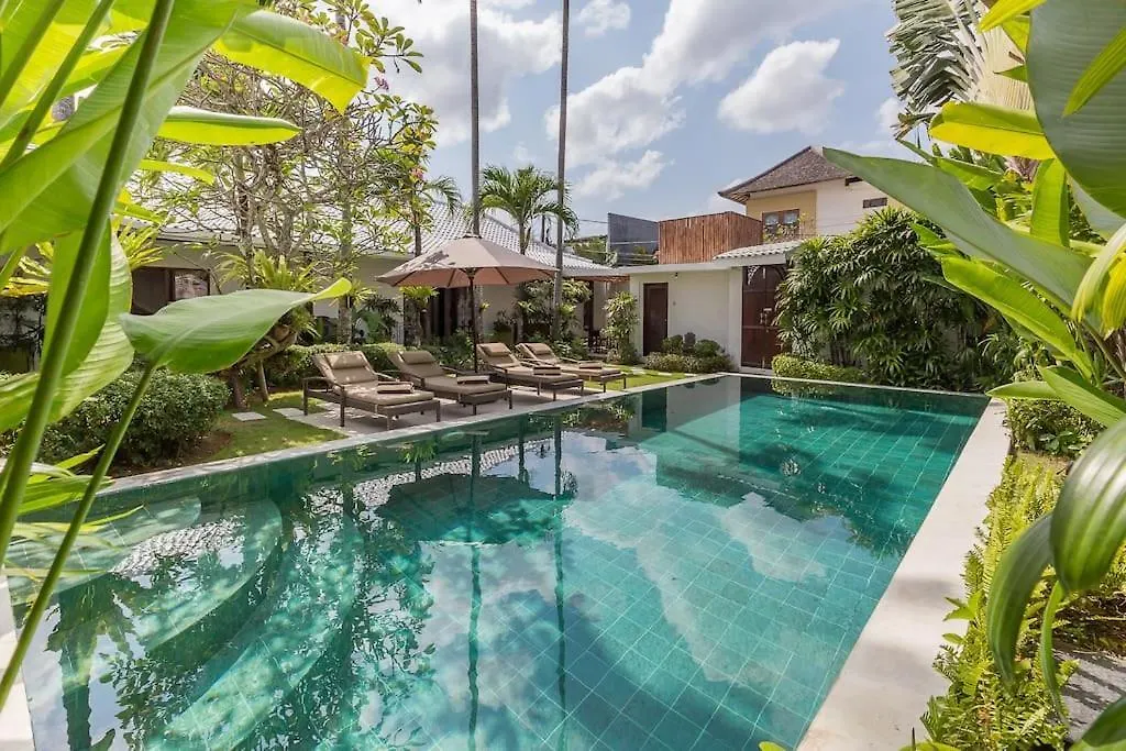 Villa Budha 2 4Bedrs 12M Pool, 700M2 Garden&Bbq, Central & Quiet Seminyak