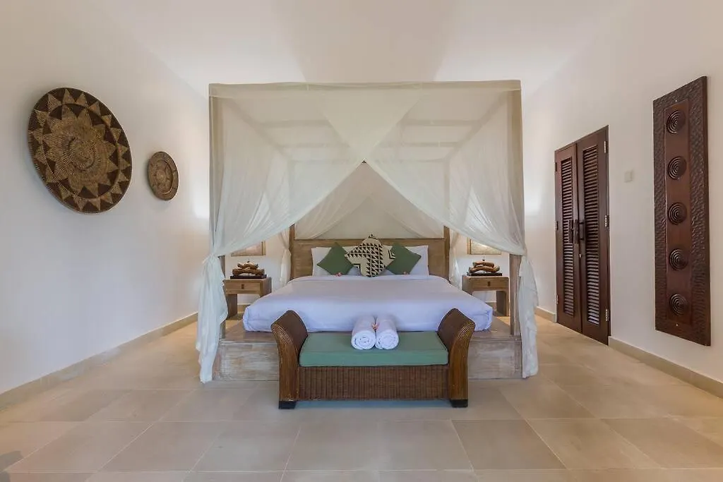 Villa Budha 2 4Bedrs 12M Pool, 700M2 Garden&Bbq, Central & Quiet Seminyak 0*,  Indonesien